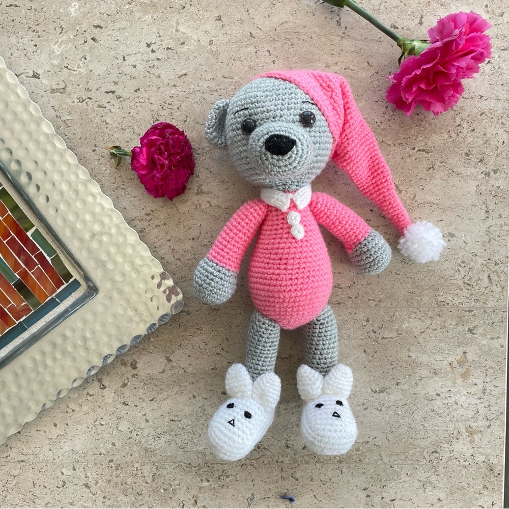 Knit cute bear stuffed animal for kids